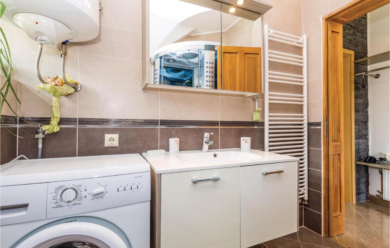 3 Bedroom Nice Home In Moravice エクステリア 写真